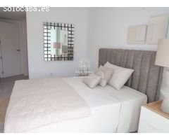 Villa exclusiva con piscina privada y acceso directo a la comunidad