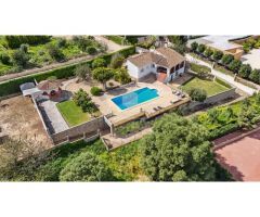 Dos casas con vistas al mar en Tarraula, Jávea - El encanto mediterráneo se