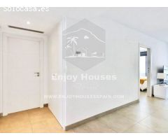 Apartamento de 2 Dormitorios con Balcón, Piscina y Garaje - Cerca del Arenal,