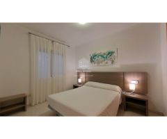 Apartamento de 2 dormitorios con balcón