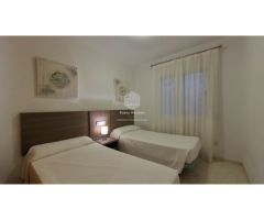 Apartamento de 2 dormitorios con balcón