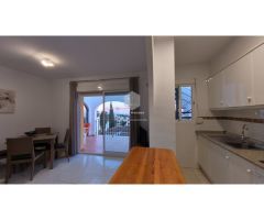 Apartamento de 2 dormitorios con balcón