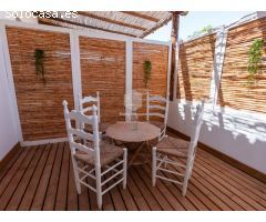 Elegante villa renovada con estudios de invitados a solo 2 km de la playa de