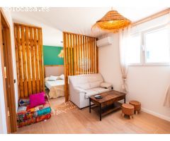 Elegante villa renovada con estudios de invitados a solo 2 km de la playa de