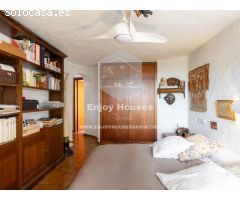 Villa mediterránea diseñada por un arquitecto con vistas panorámicas al mar en