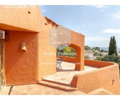 Villa mediterránea diseñada por un arquitecto con vistas panorámicas al mar en