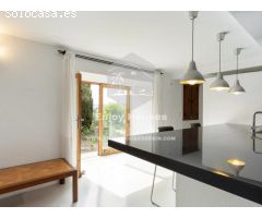 Villa mediterránea diseñada por un arquitecto con vistas panorámicas al mar en