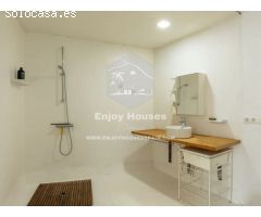 Villa mediterránea diseñada por un arquitecto con vistas panorámicas al mar en