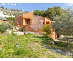 Villa mediterránea diseñada por un arquitecto con vistas panorámicas al mar en