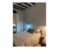 Piso con terraza privada en el gótico listo para entrar a vivir