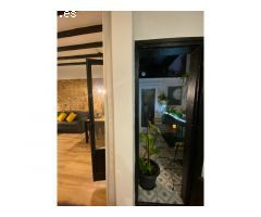 Piso con terraza privada en el gótico listo para entrar a vivir