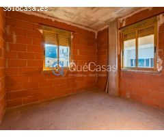 Terreno con edificio por terminar en Yeste, Albacete