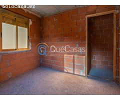 Terreno con edificio por terminar en Yeste, Albacete