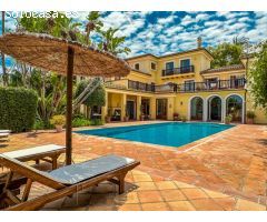 Impecable villa familiar con impresionantes vistas a la montaña y al campo de