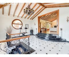 Impecable villa familiar con impresionantes vistas a la montaña y al campo de