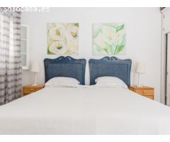 Villa de Estilo Andaluz con Gran Jardín en Sotogrande