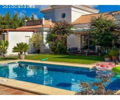Villa Moderna en Venta en Sotogrande Costa, Zona B