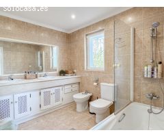 Villa Moderna en Venta en Sotogrande Costa, Zona B