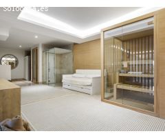 Villa en Venta en Sotogrande Zona F - 5 Dormitorios, Estilo Andaluz con Toques