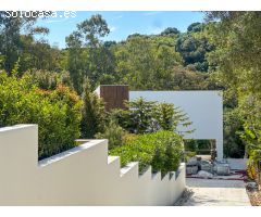 Villa contemporánea en construcción en un entorno muy bonitos de Sotogrande Alto