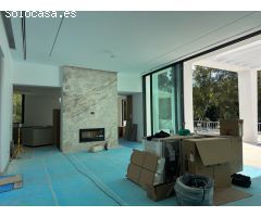 Villa contemporánea en construcción en un entorno muy bonitos de Sotogrande Alto