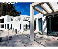 Villa contemporánea en construcción en un entorno muy bonitos de Sotogrande Alto