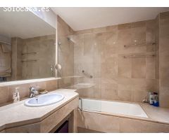 Apartamento en Planta Baja de 3 Dormitorios con Jardín y Vistas al Río - Ribera