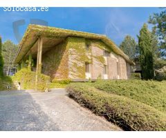 Espectacular chalet en Gorraiz con piscina y jardín