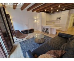 Ático de Ensueño en el Corazón del Barrio Gótico con terraza
