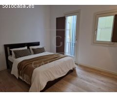 Ático de Ensueño en el Corazón del Barrio Gótico con terraza