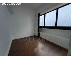 Ático Exclusivo en una Antigua Fábrica de Joyería con Terraza Privada