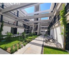 Ático Exclusivo en una Antigua Fábrica de Joyería con Terraza Privada