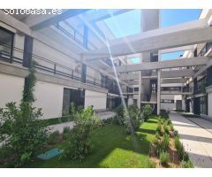 Ático Exclusivo en una Antigua Fábrica de Joyería con Terraza Privada