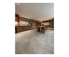 ESPECTACULAR CASA EN CALDETES