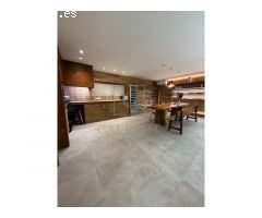 ESPECTACULAR CASA EN CALDETES