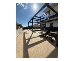 ESPECTACULAR CASA EN CALDETES