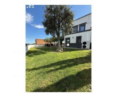 ESPECTACULAR CASA EN CALDETES