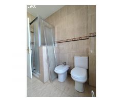 Piso alto para reformar en el centro de Barcelona