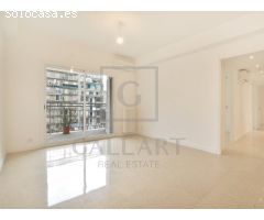 Luminoso y tranquilo piso de 5 habitaciones en el Eixample