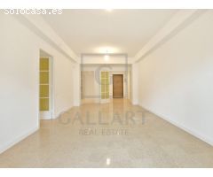 Luminoso y tranquilo piso de 5 habitaciones en el Eixample