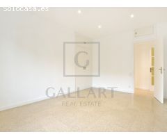 Luminoso y tranquilo piso de 5 habitaciones en el Eixample