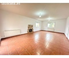 Chalet independiente en una planta en urbanización El Coto, El Casar