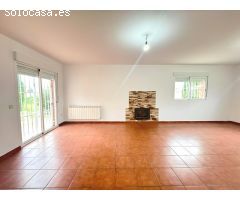 Chalet independiente en una planta en urbanización El Coto, El Casar
