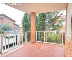 Chalet independiente en una planta en urbanización El Coto, El Casar