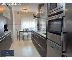 Chalet adosado con dormitorio en planta baja en Azuqueca de Henares.
