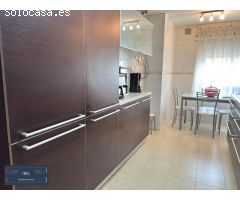 Chalet adosado con dormitorio en planta baja en Azuqueca de Henares.
