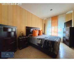 Chalet adosado con dormitorio en planta baja en Azuqueca de Henares.