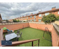 Chalet adosado con dormitorio en planta baja en Azuqueca de Henares.