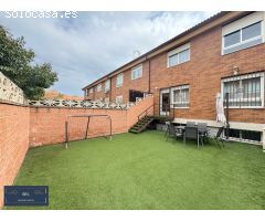 Chalet adosado con dormitorio en planta baja en Azuqueca de Henares.