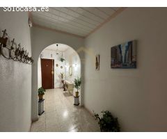 amplia vivienda de 4 dormitorios
